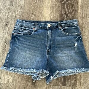 BlankNYC raw hem denim short. Size 31. GUC